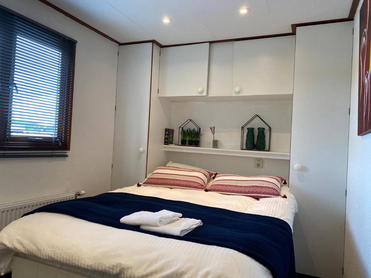 C'Est La Vie Houseboat Ξενοδοχείο Nederhorst den Berg Εξωτερικό φωτογραφία