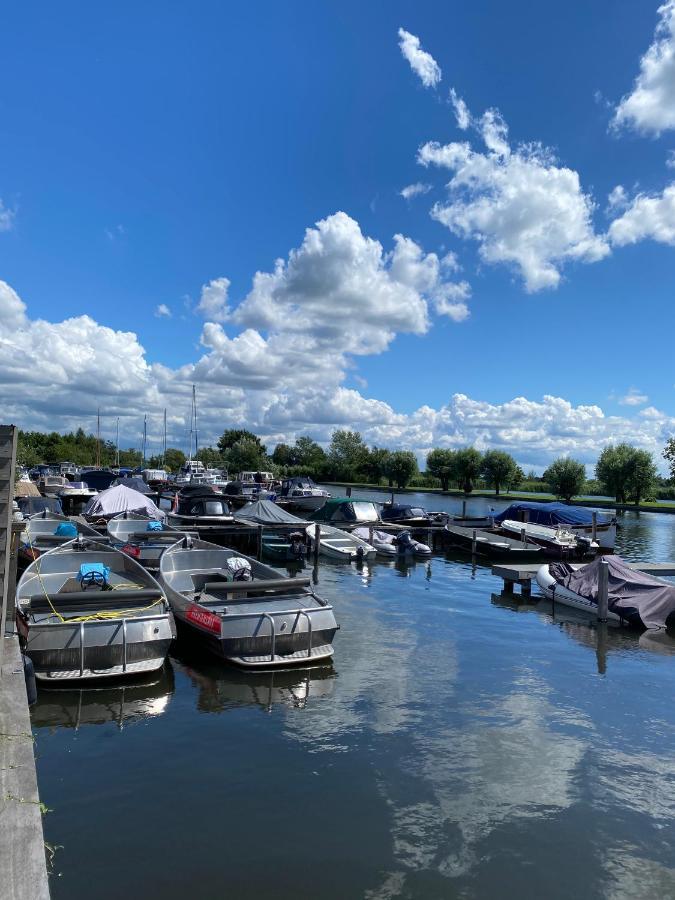 C'Est La Vie Houseboat Ξενοδοχείο Nederhorst den Berg Εξωτερικό φωτογραφία